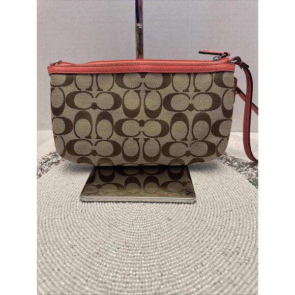 Coach Signature C Logo Wristlet Brown Tan Peach Leather W/ COA - Picture 5 of 9